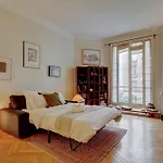 The Seine & Pont De L\'Alma - 2Br With Balcony - Cityapartmentstay