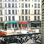 Roommate Share Colocation 1 Bedroom In Two Bedroom Luxe Marais Bretagne Citycosy