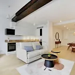 Modern Apartment - 2Br-6P - In Heart Of Le Marais