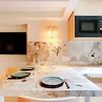 Chic And Cosy Apartment-Canal Saint Martin