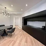 Spacious Newly Renovated Loft With Ac