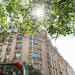 Veeve - Avenue To The Eiffel Tower