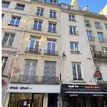 Joli Studio Au Coeur De Paris
