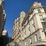 Appartement Haussmanien Au Coeur Du Village Montmartre !