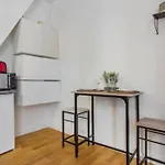 Sevres Cosy Studio