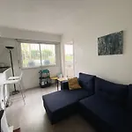 Cosy Flat - Eiffel Tower