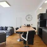 Apartment 2 Rooms Eiffel Tower