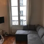 1 Bdr Cosy Parisian Appartment, Close To Marais