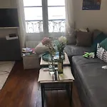 1 Bdr Cosy Parisian Appartment, Close To Marais