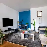 Paris : 50M² Cozy Apartment In City Center