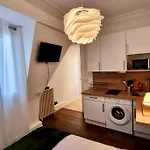 Champs-Elysees - Suite For 2 People