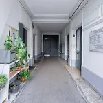 Studio Pour 3 - Confort Moderne, Proche Metro