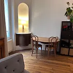 Cosy Montmartre Flat