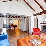 Ile Saint-Louis - 2Br - Cityapartmentstay