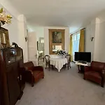 Luxury And Cosy Apartment In Paris, 16E Arrondissement
