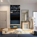 Renovated Spacious Parisian Apt Near La Madeleine