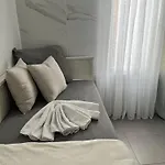 Charmant Studio Parisien Au Coeur Du 15E Arrondissement
