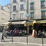 Joli Studio Boheme Sous Les Toits De Paris