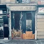 Joli Studio Boheme Sous Les Toits De Paris