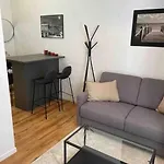Brand New Flat Eiffel Tower