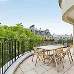 Guestready - Scenic Eiffel Tower View In 16Th Arr.