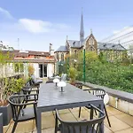Stunning 2Br Flat With Terrace Near Metro Station
