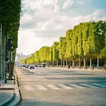 Cosy Apartment In The Prestigious Saint Honore