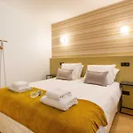 Cosy Apartment In The Prestigious Saint Honore