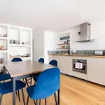 Apt Moderne Renove Et Spacieux, Au Coeur De Paris