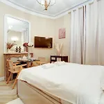 Luxueuse Suite Haussmannienne A Paris