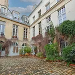 Loft Place Des Vosges