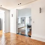 Amazing Apartment 2Bdr/6Pax Next To Champs Elysees