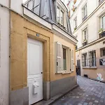 Authentic Apartment - 4Br-10P - Moulin Rouge
