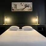 Veeve - Light & Luxe In Les Batignolles