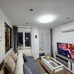 Your Cozy Cove By Paris