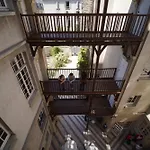 Mije Marais Hostel