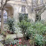 Au Coeur Du Marais, Un Joli Studio !