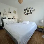 Grand Appartement 2 Pieces Dans Le 20Eme A Paris