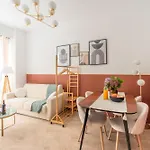 Calm And Cozy Flat - Central Location
