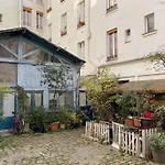 Heart Of Paris