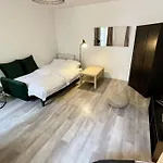 1Br Et Canape Lit Dans Le Salon