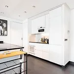 Guestready - View Of The Eiffel Tower Ideal For 2