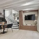 Duplex Parisien Pres Du Louvre