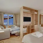 Bluestay 175 - Superbe Appartement A Paris