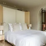 Luxury Apartment With Eiffel Tower View
