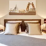 Blanc Manteau Residence
