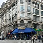 Unique Apartment At The Paris Bourse