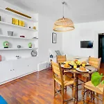 Le Marais & Place Des Vosges - Cityapartmentstay