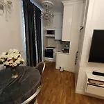 Cosy Flat 8E Champs-Elysees