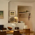 Appartement A Deux Pas Du Canal Saint Martin